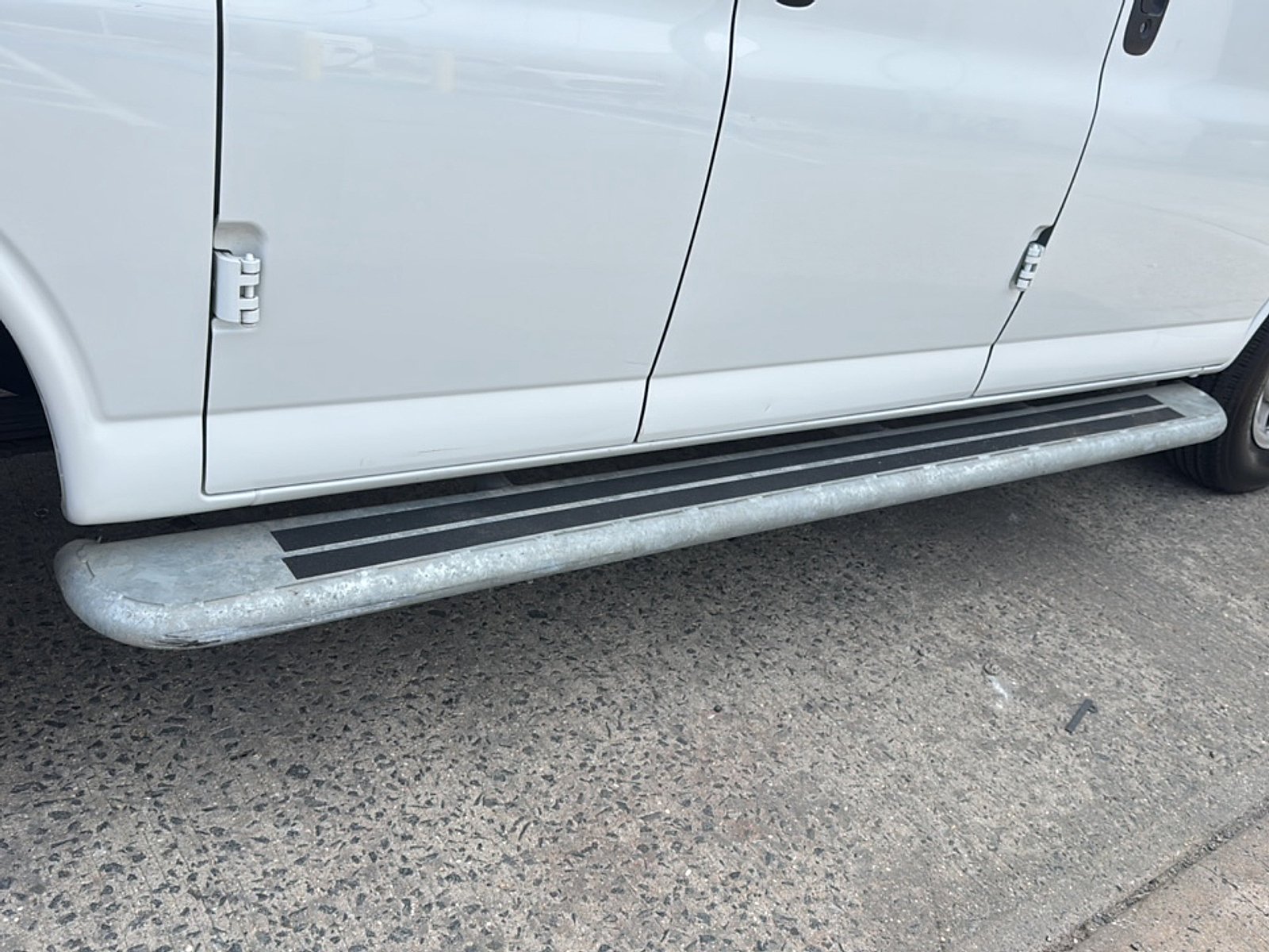2025 Chevrolet Express Cargo Work Van - Photo 38