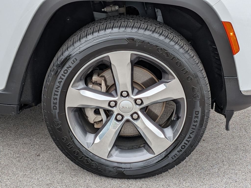 Used 2021 White Jeep Limited image 9