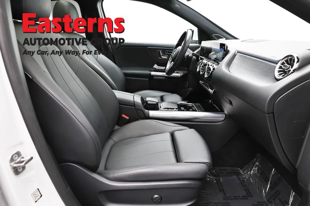 Used 2023 White Mercedes-Benz GLA 250 image 27
