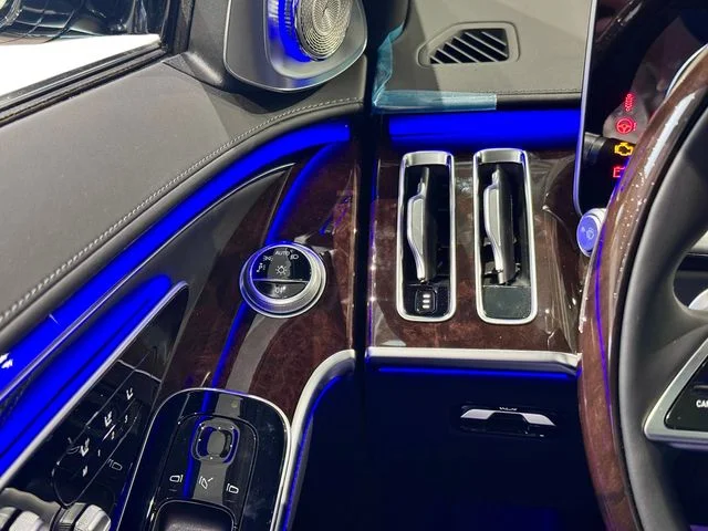 New 2026 Black Mercedes-Benz Maybach S 580 image 23