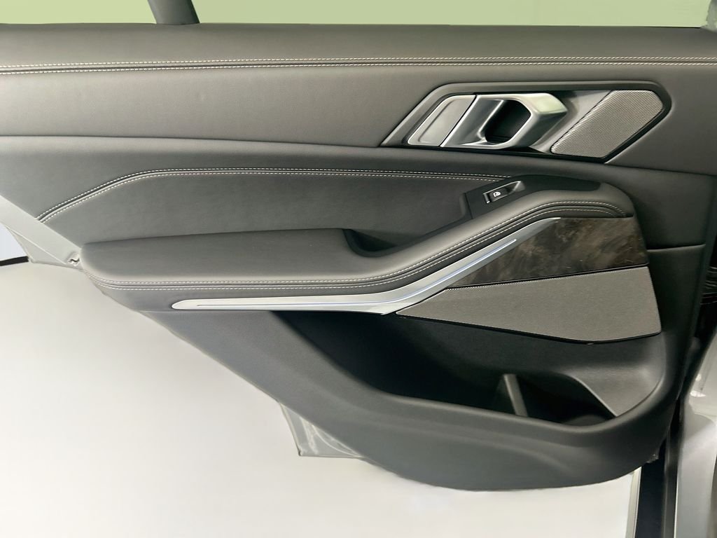 2026 BMW X5 50e - Photo 25