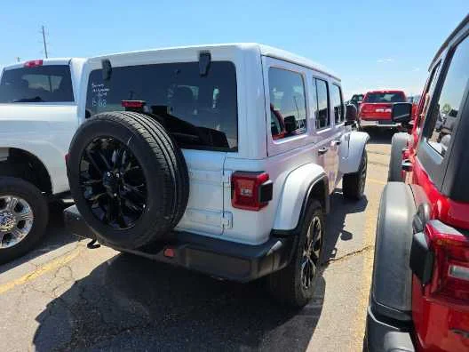 Used 2025 Bright White Clearcoat Jeep Sahara image 3