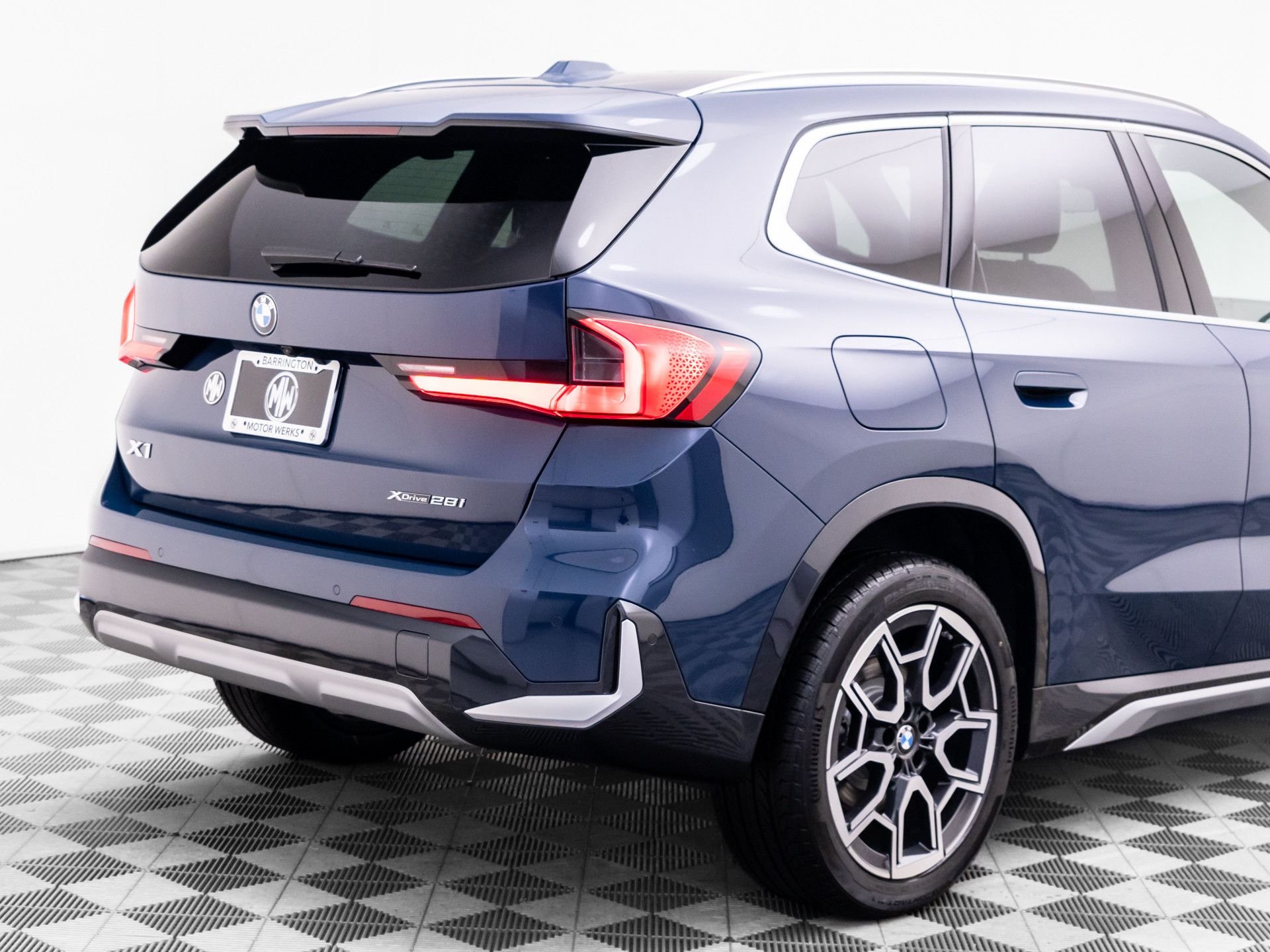 New 2026 Night Dusk Blue Metallic BMW xDrive28i image 36