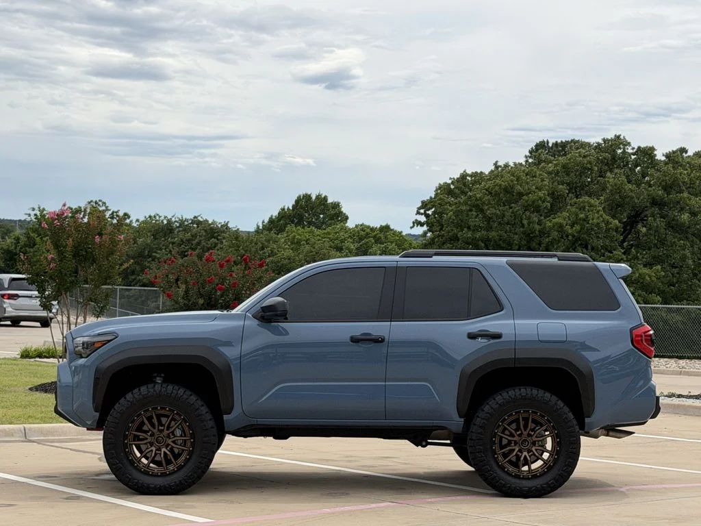 Used 2026 Blue Toyota SR5 image 3