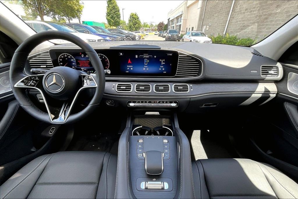 New 2026 Black Mercedes-Benz GLS 450 image 17