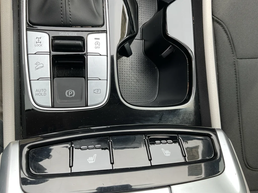 Used 2022 Portofino Gray Hyundai SEL image 28