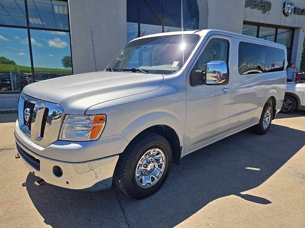 Used 2017 Nissan NV Passenger SL with VIN 5BZAF0AA7HN853374 for sale in Kansas City
