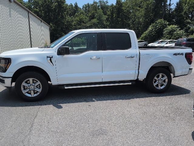 Used 2025 White Ford XLT image 4