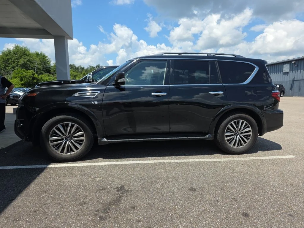 Used 2021 Black Nissan SL image 2
