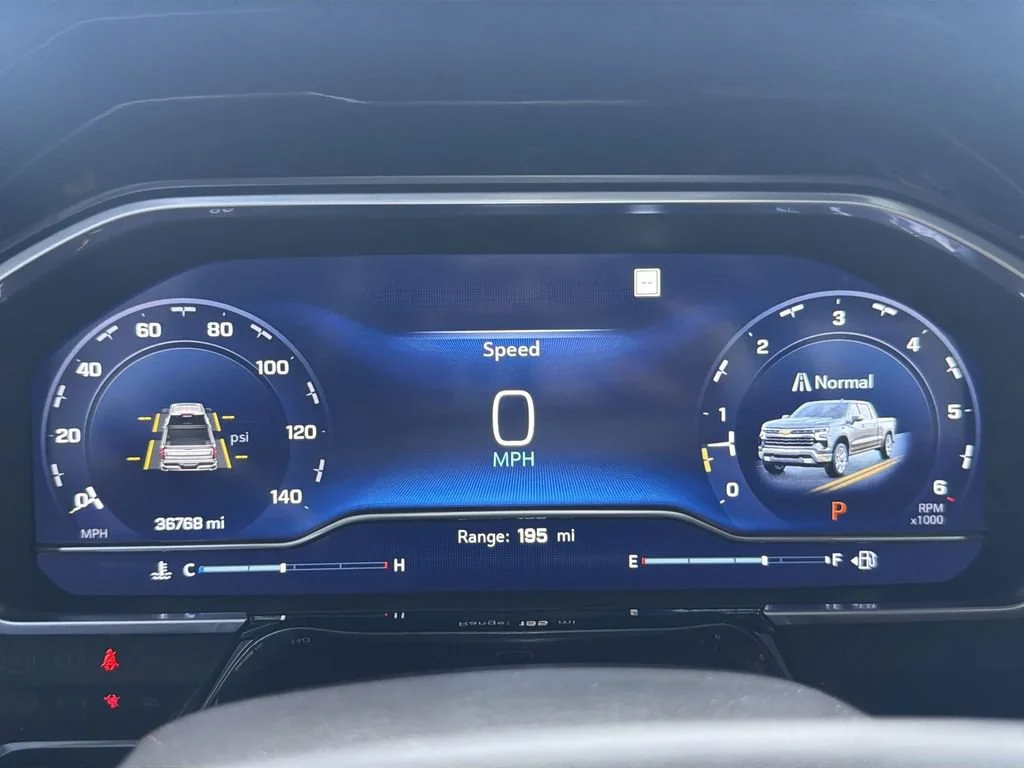 Used 2022 Dark Ash Metallic Chevrolet LT image 17