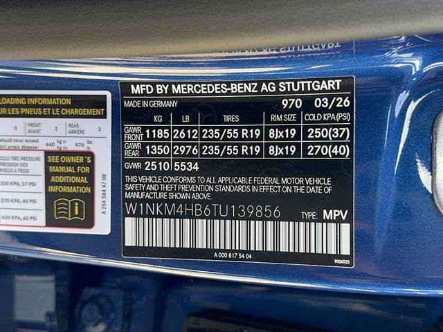 New 2026 Starling Blue Metallic Mercedes-Benz AWD GLC 300 4MATIC® 4dr SUV image 32