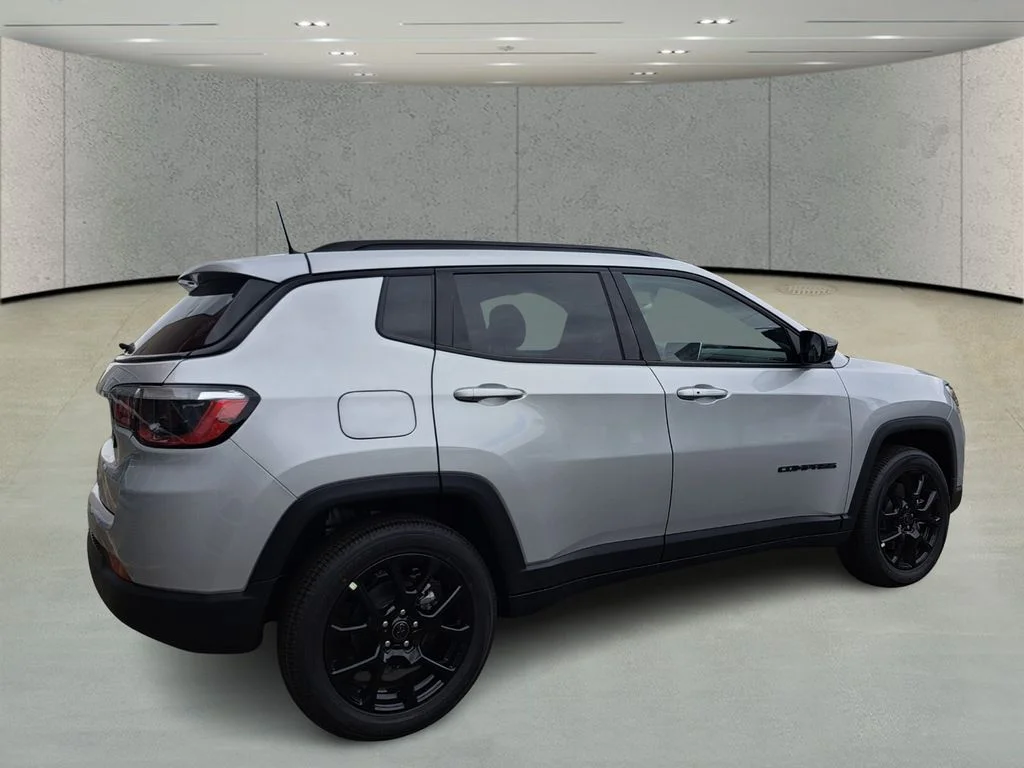 New 2026 Silver Jeep Latitude image 5