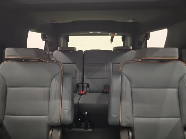 Used 2026 Midnight Pine GMC AT4 image 30