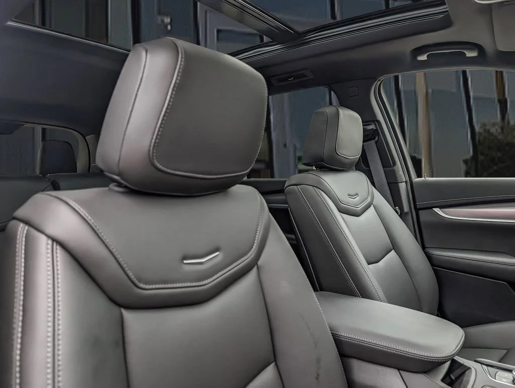2025 Cadillac XT6 Luxury - Photo 24