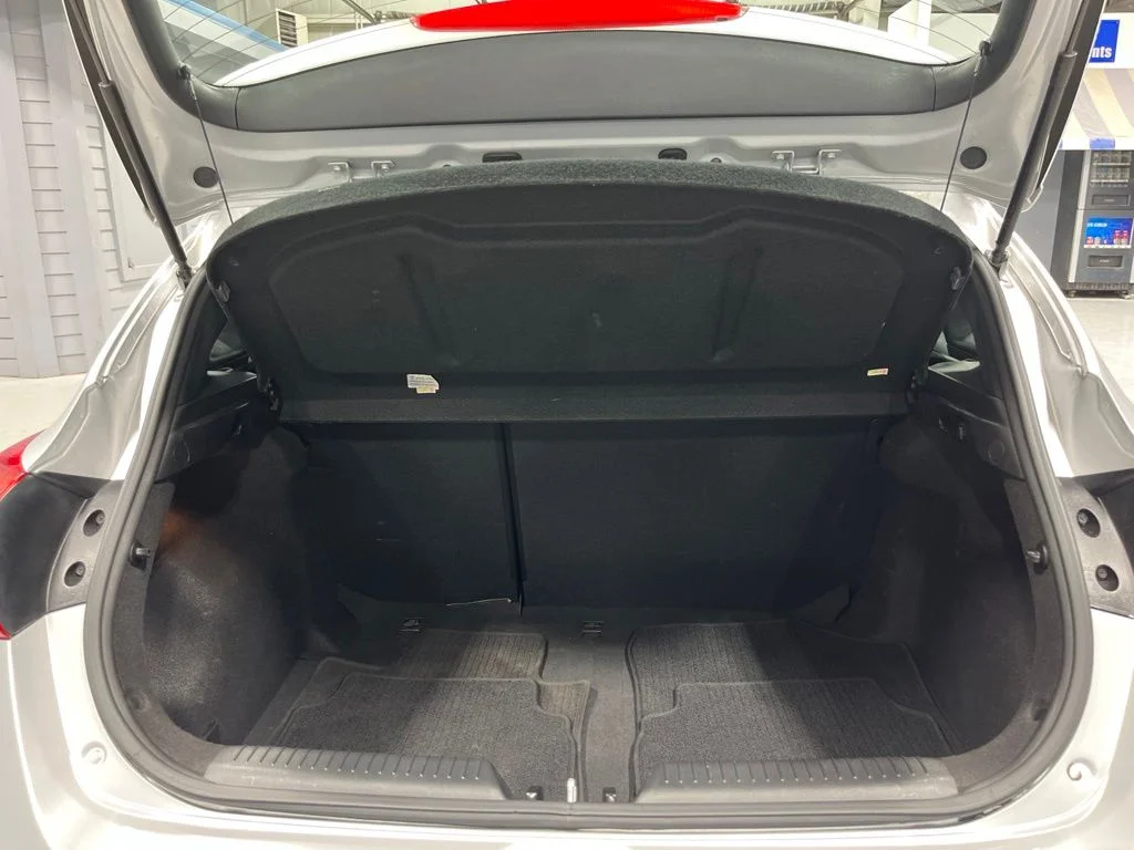 Used 2016 Silver Hyundai Base image 28