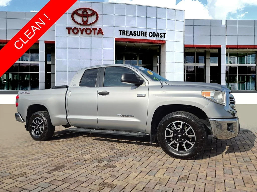 Used 2016 Silver Toyota SR5 image 1