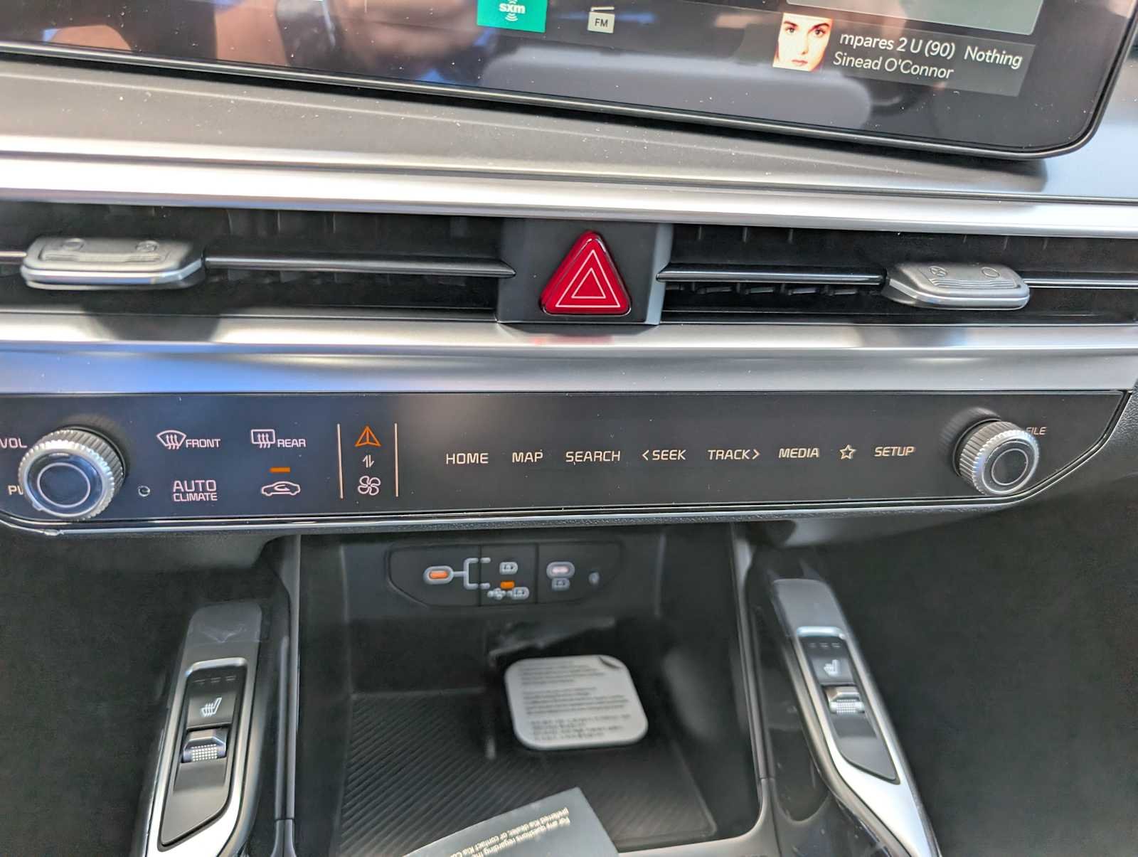 New 2026 Ivory Silver Kia S image 28
