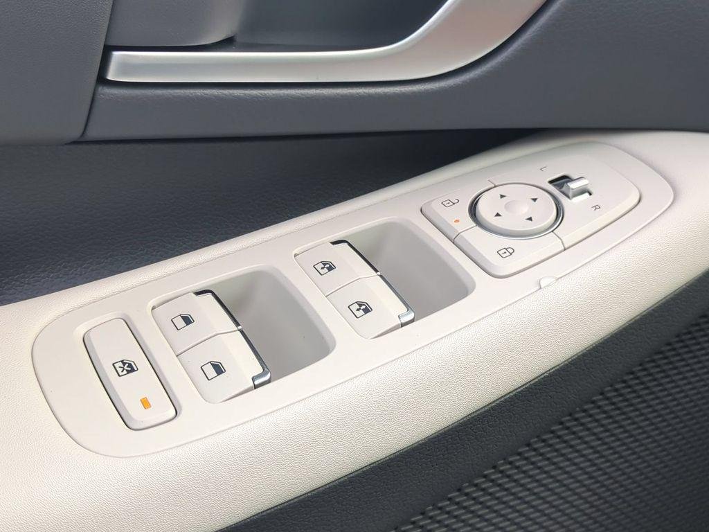 New 2026 Silver Hyundai SEL image 30