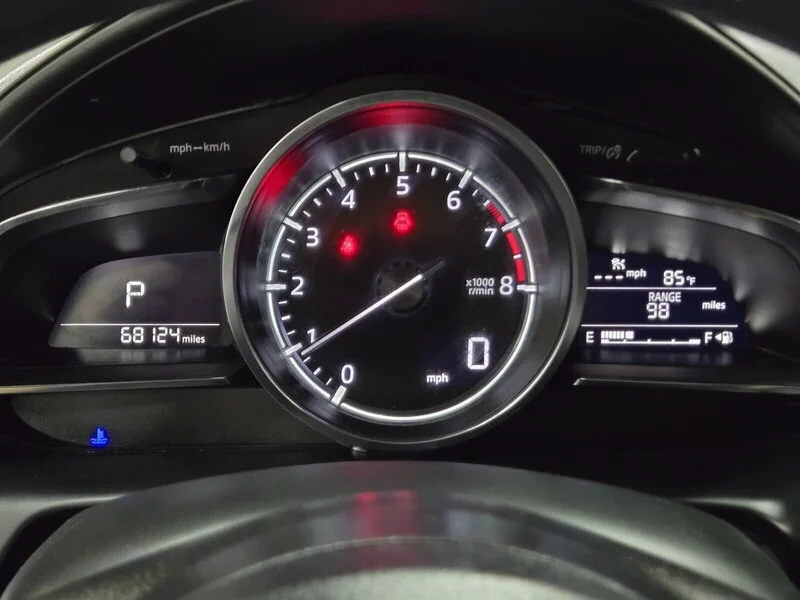 Used 2019 Snowflake White Pearl Mazda Sport image 15
