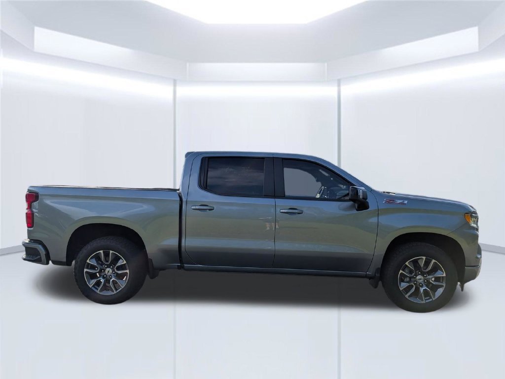 New 2026 Sterling Gray Metallic Chevrolet RST image 7
