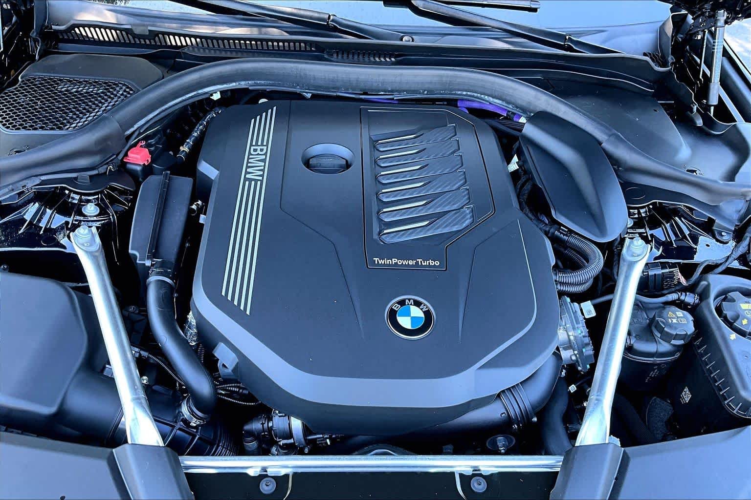 Certified Used 2023 Carbon Black Metallic BMW 540i image 31