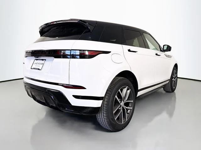 New 2026 Fuji White Land Rover Dynamic SE image 5