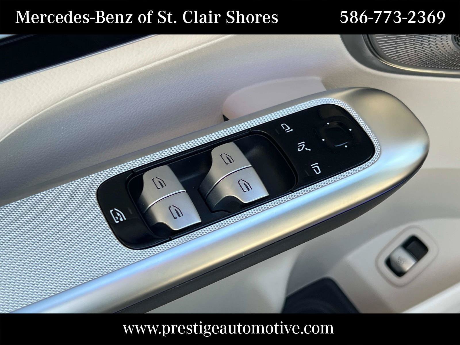 Certified Used 2023 Black Mercedes-Benz GLC 300 image 20