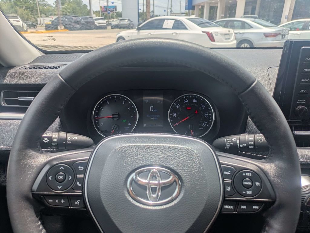 Used 2021 Gray Toyota XLE Premium image 30