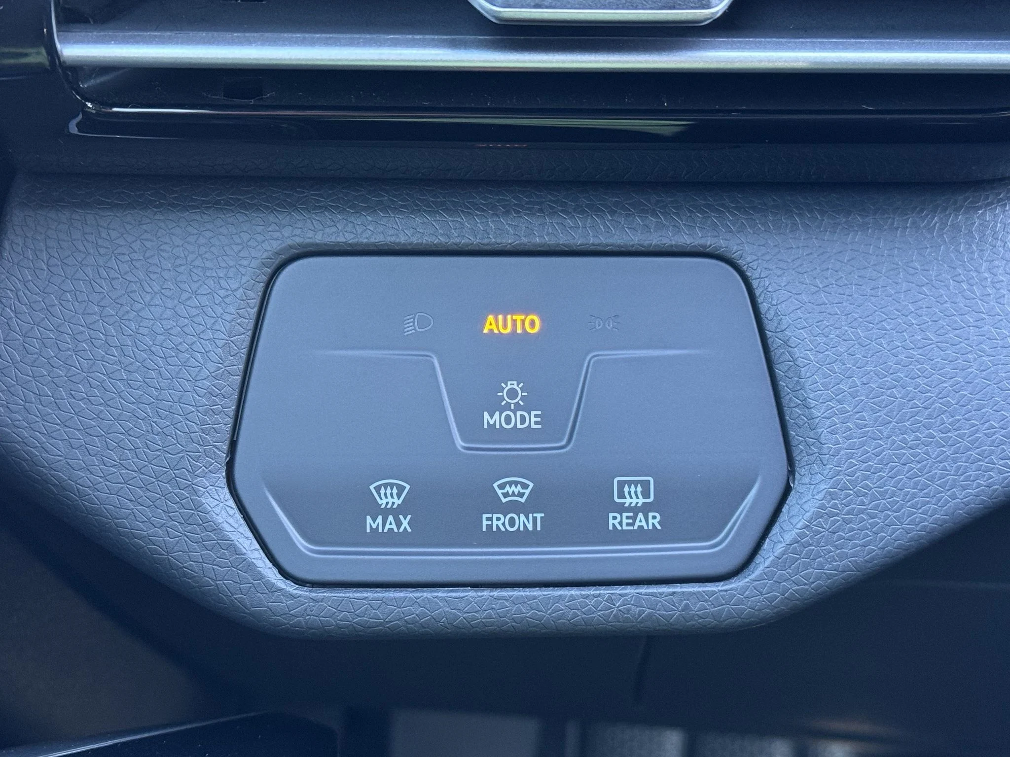 New 2026 Pure Gray Volkswagen Pro image 28
