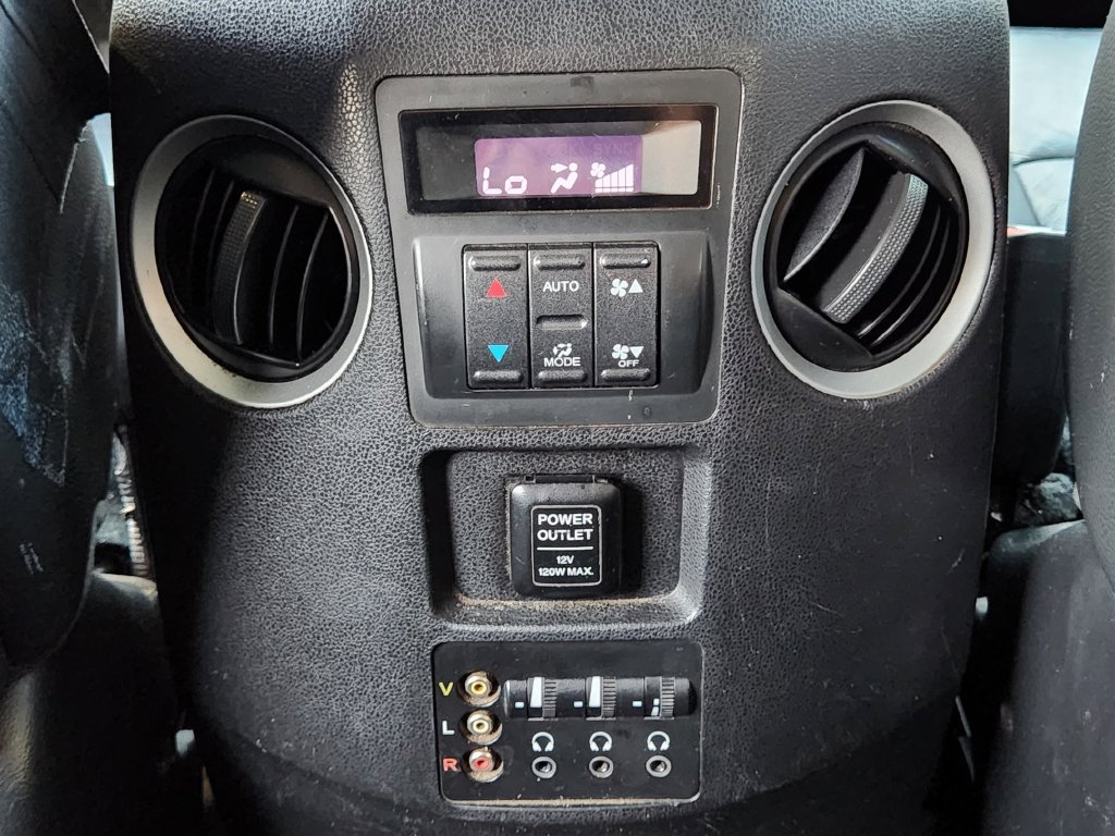 Used 2015 Black Honda Touring image 26