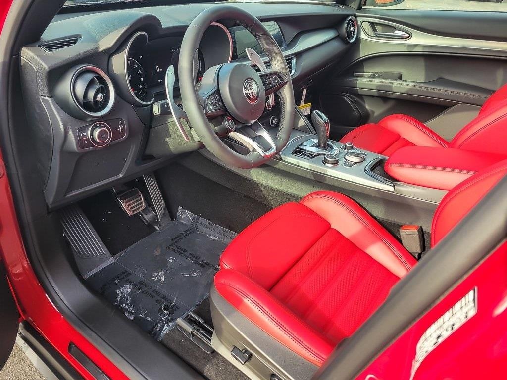 2025 ALFA ROMEO STELVIO - Image 8