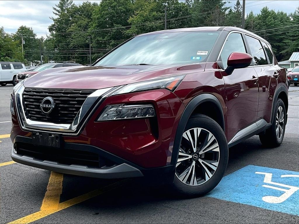 Used 2023 Red Nissan SV image 3