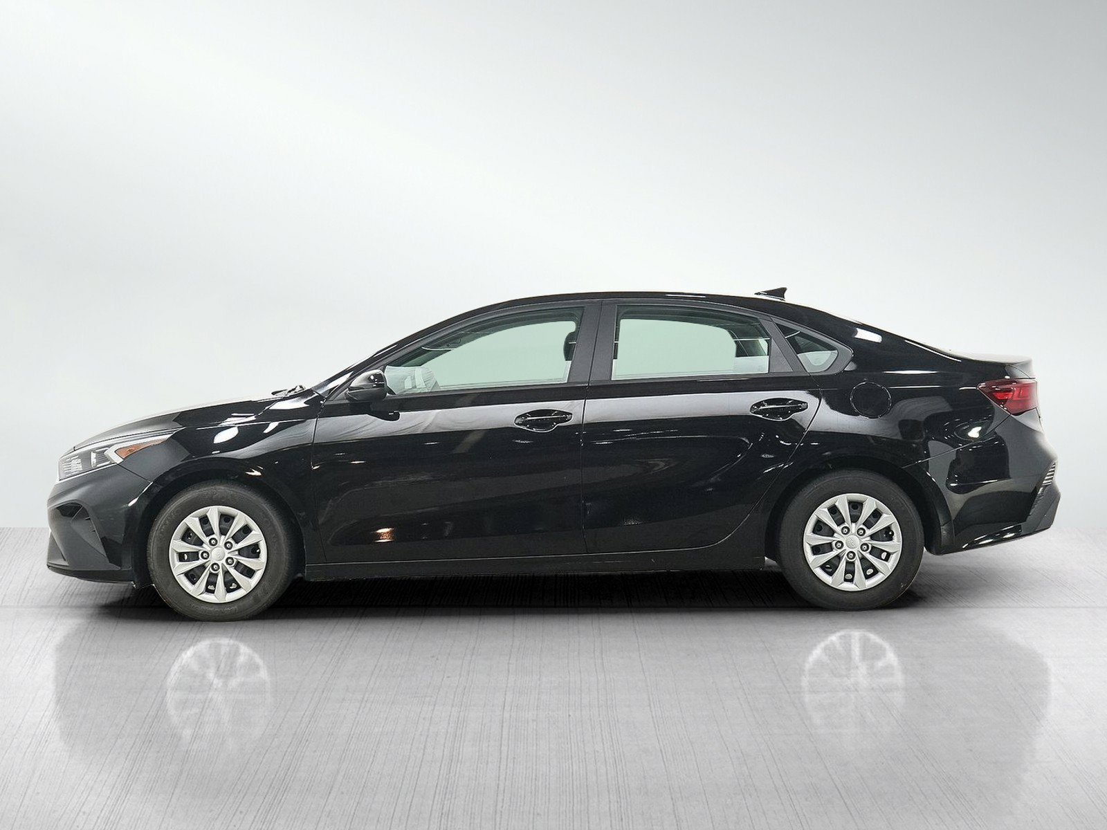 Used 2023 Kia Forte LX with VIN 3KPF24AD9PE538050 for sale in South Saint Paul, Minnesota