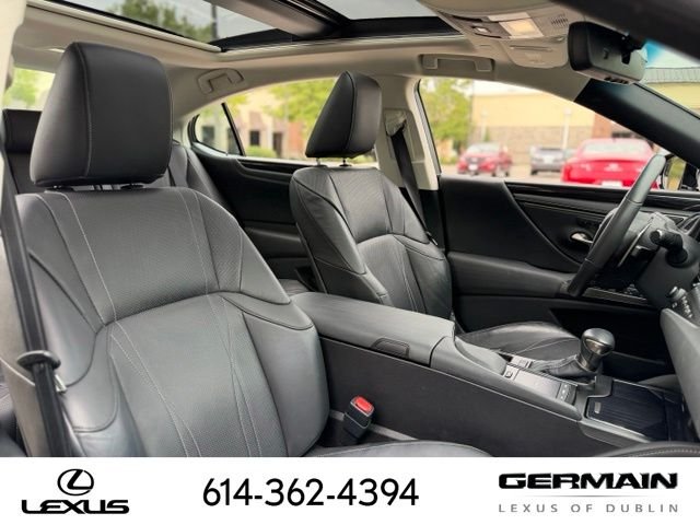 Used 2019 Silver Lexus 350 Luxury image 15