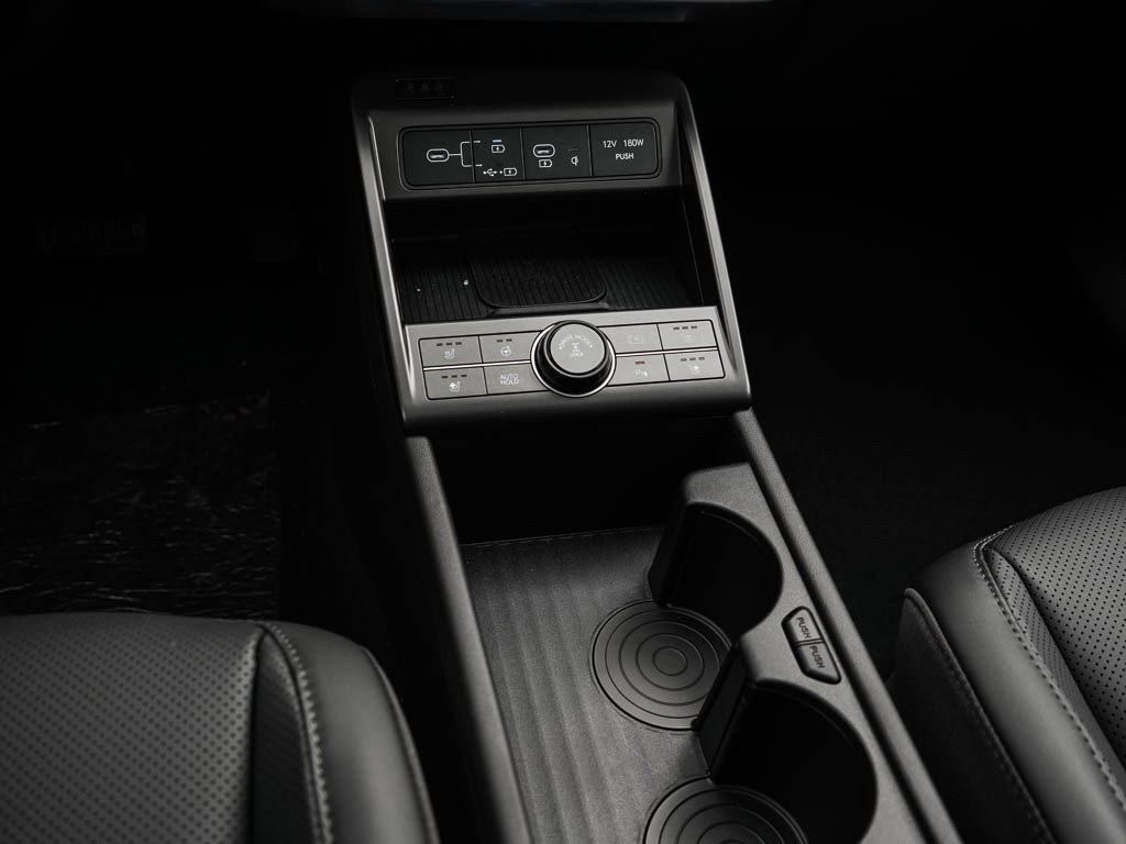 New 2026 Abyss Black Pearl Hyundai Limited *Ltd Avail* AWD image 27