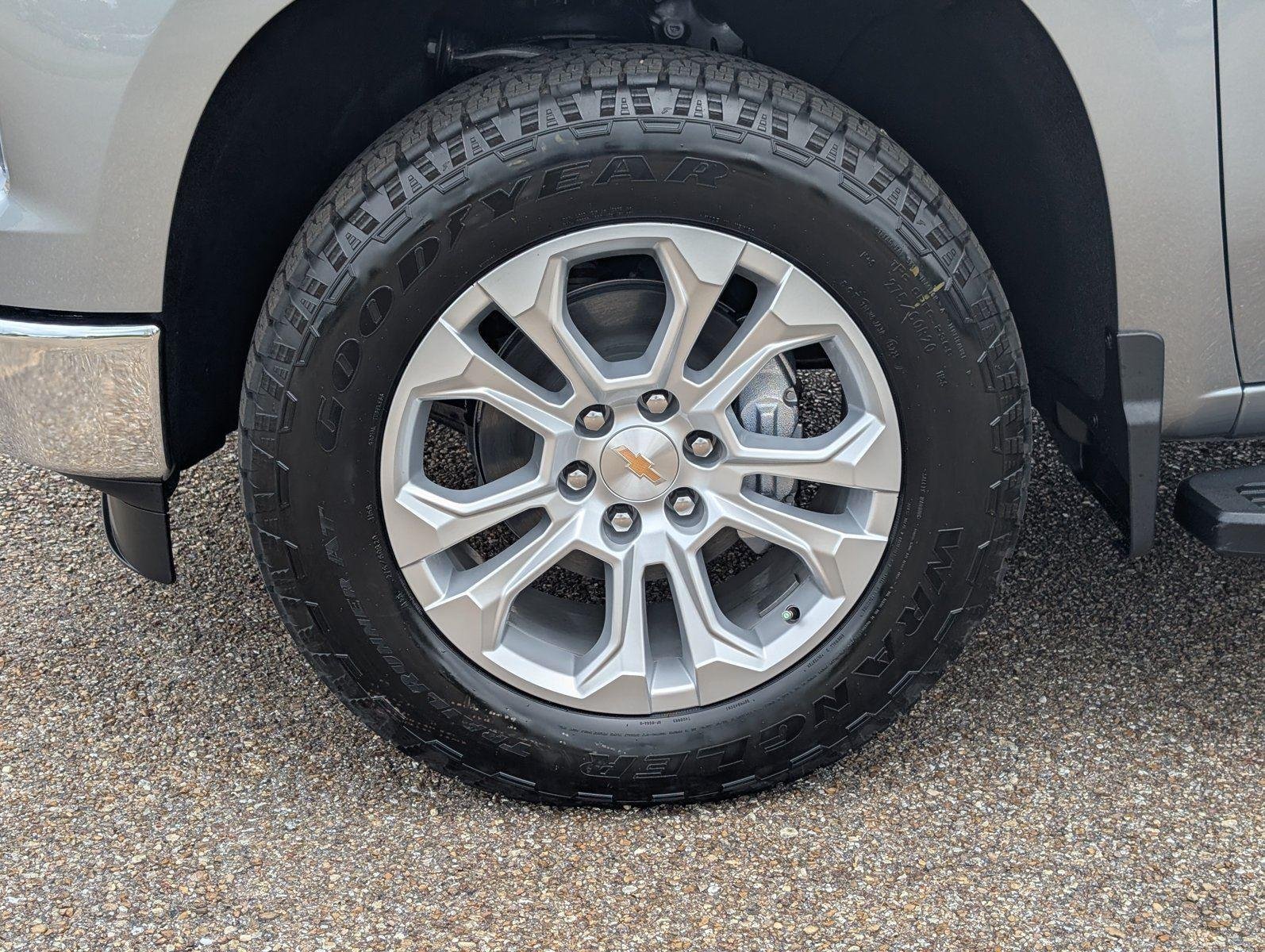 2026 Chevrolet Silverado 1500 LTZ - Photo 11