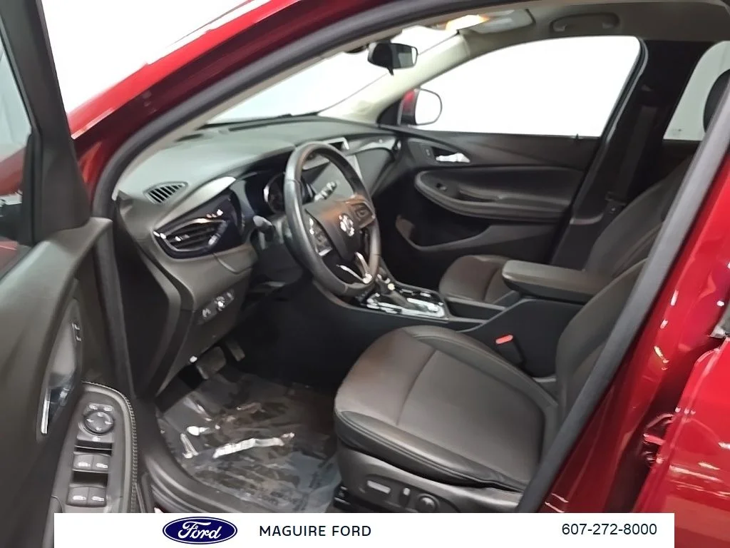 Used 2023 Red Buick Preferred image 31