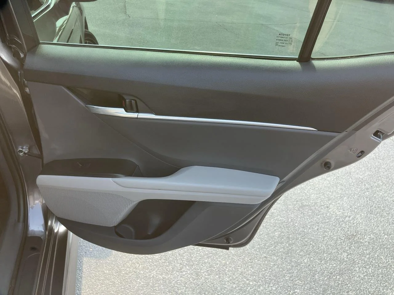 Certified Used 2024 Gray (Predawn Gray Mica) Toyota SE image 27
