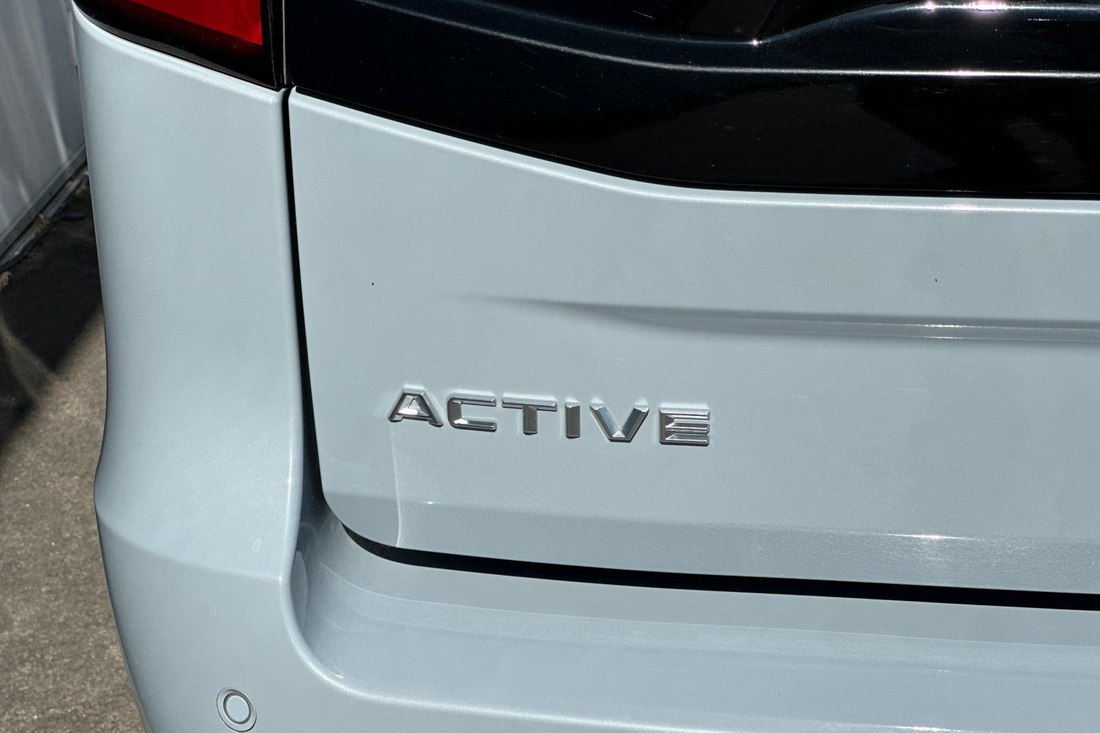 Used 2025 Gray Ford Active image 32
