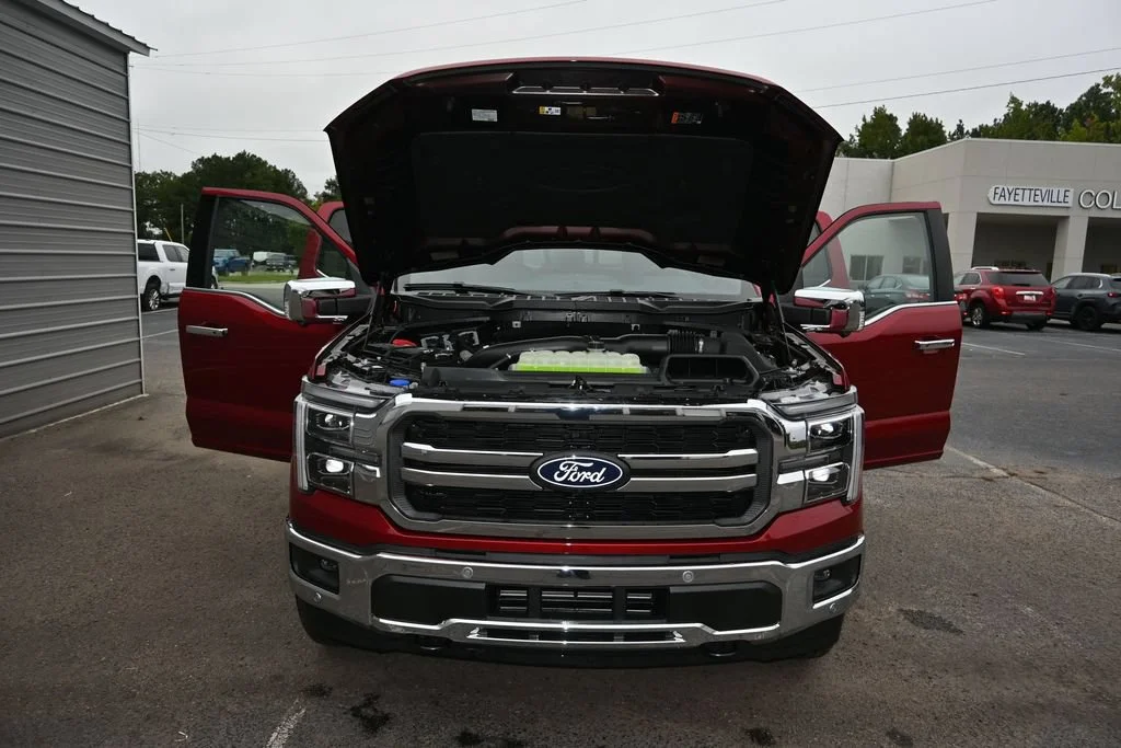 New 2026 Ruby Red Metallic Tinted Clearcoat Ford Lariat® image 9