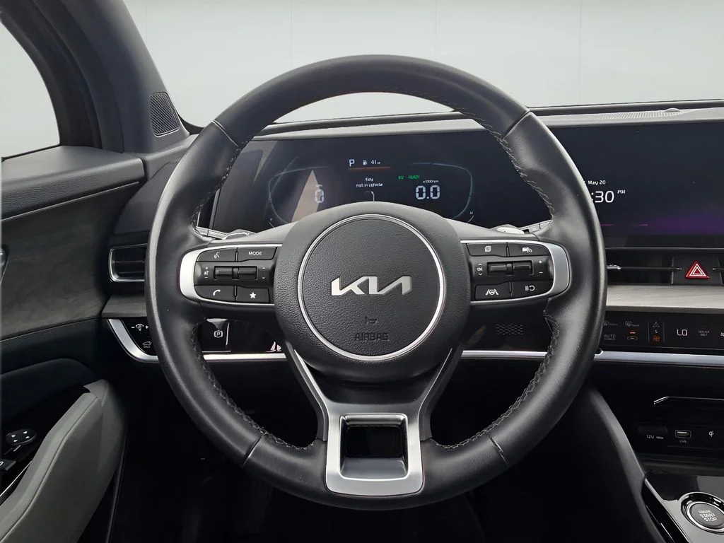 Used 2023 Fusion Black Kia X-Line image 19