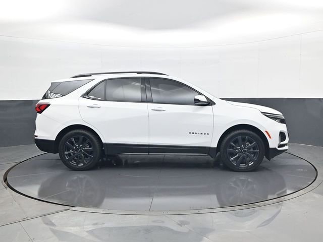 Used 2023 Summit White Chevrolet RS image 4