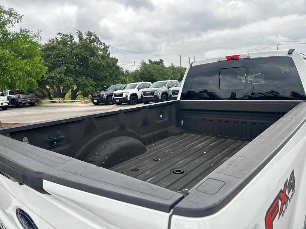 Used 2017 White Ford Lariat image 39