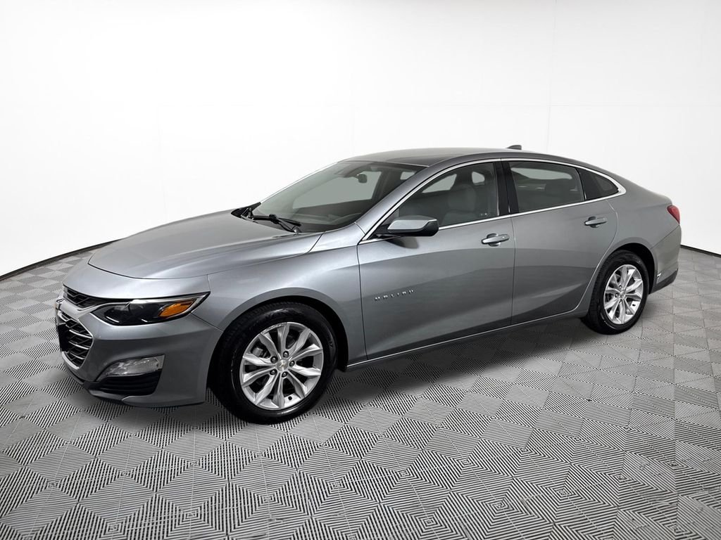 Used 2024 Gray Chevrolet LT image 2