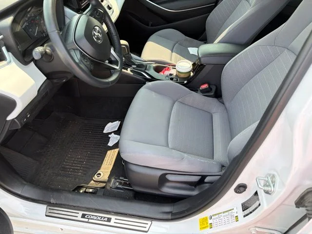 Used 2024 Ice Toyota SE image 12