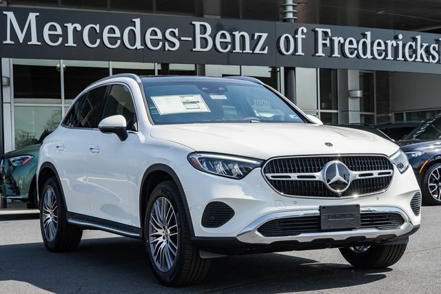 New 2026 Polar White Mercedes-Benz GLC 300 image 1