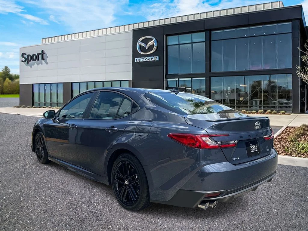 Used 2026  Toyota SE image 5