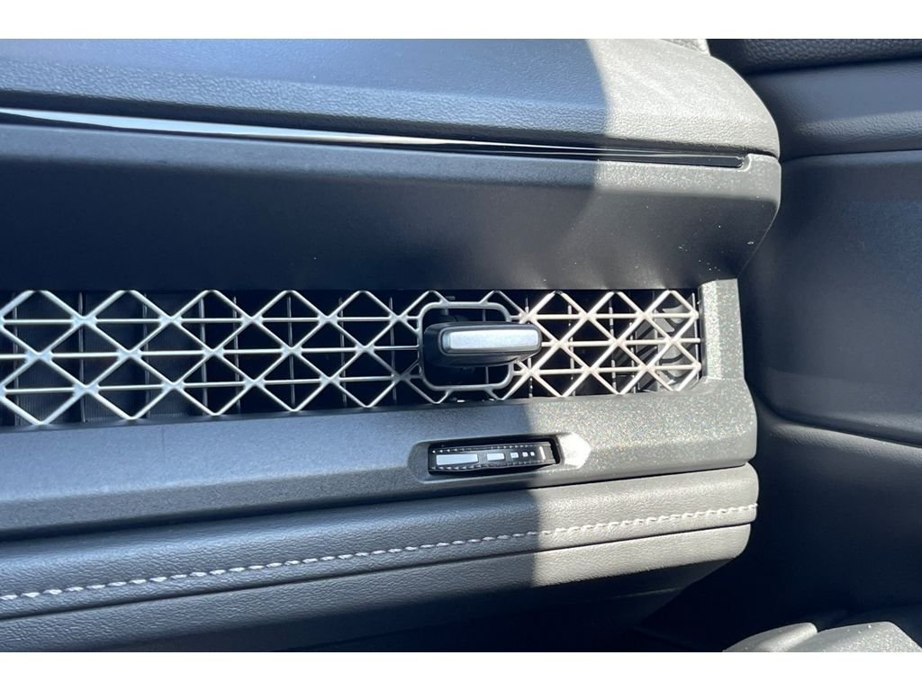 Used 2024 Canyon River Blue Metallic Honda EX image 29