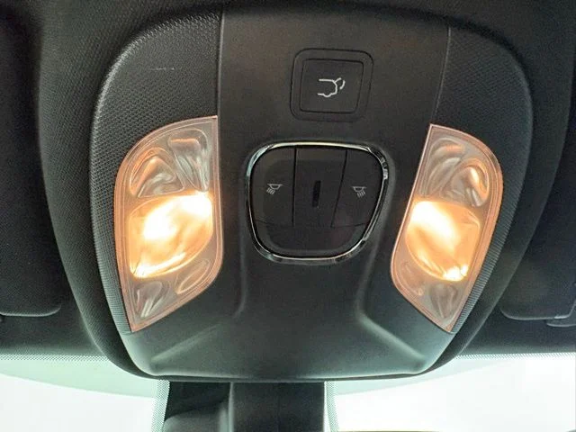 New 2026 White/off-white Jeep Limited image 28