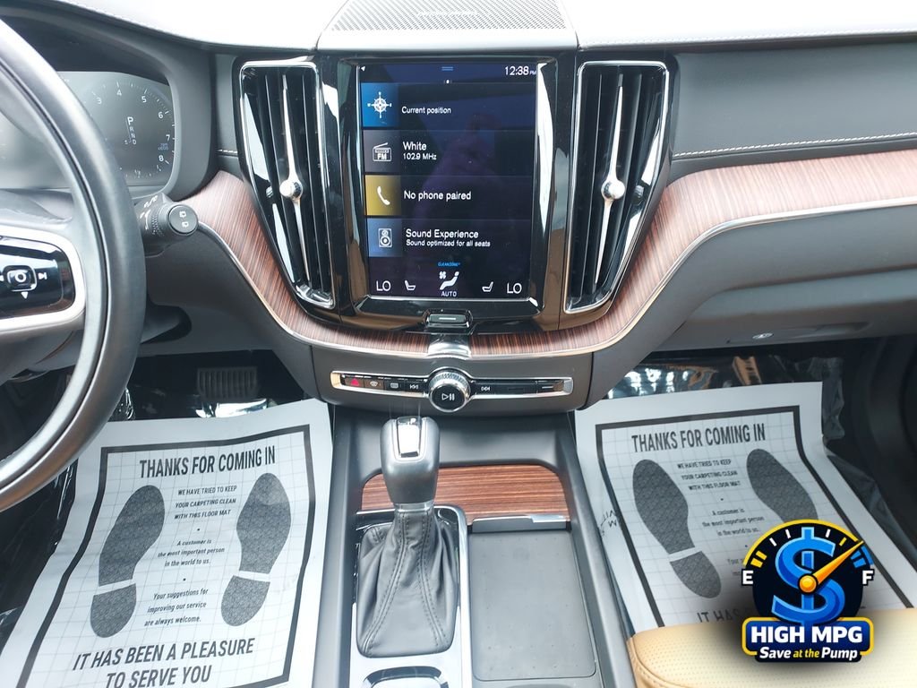 Used 2021 Blue Volvo T5 Inscription image 13